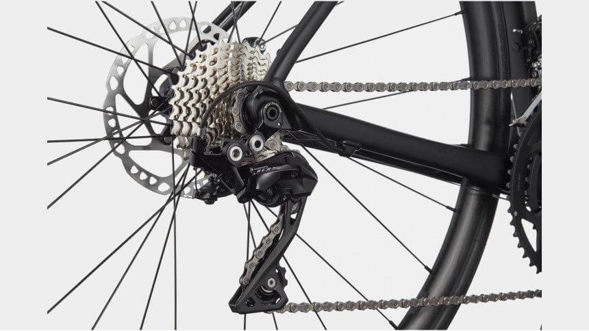 Vélo de route Cannondale CAAD13 Disc Shimano 105 2023 Vélo de route Cannondale CAAD13 Disc Shimano 105 2023