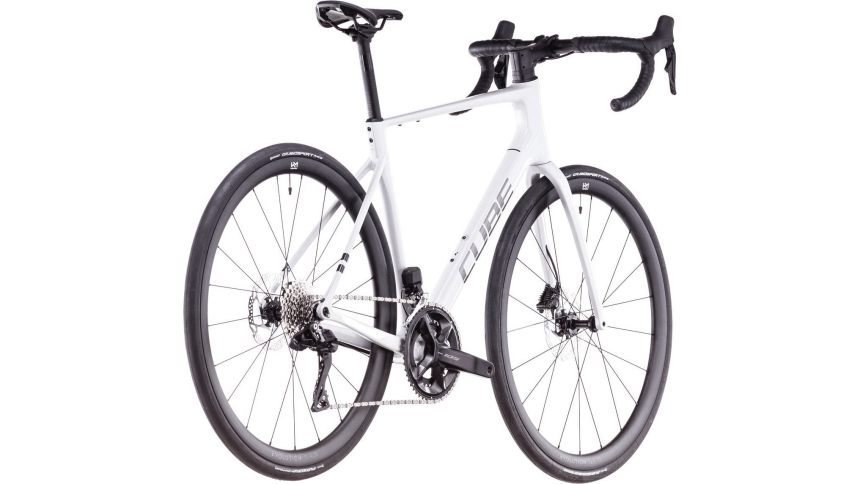 Vélo de Course Cube Attain C:62 SLX Shimano 105 Di2 2025 Vélo de Course Cube Attain C:62 SLX Shimano 105 Di2 2025