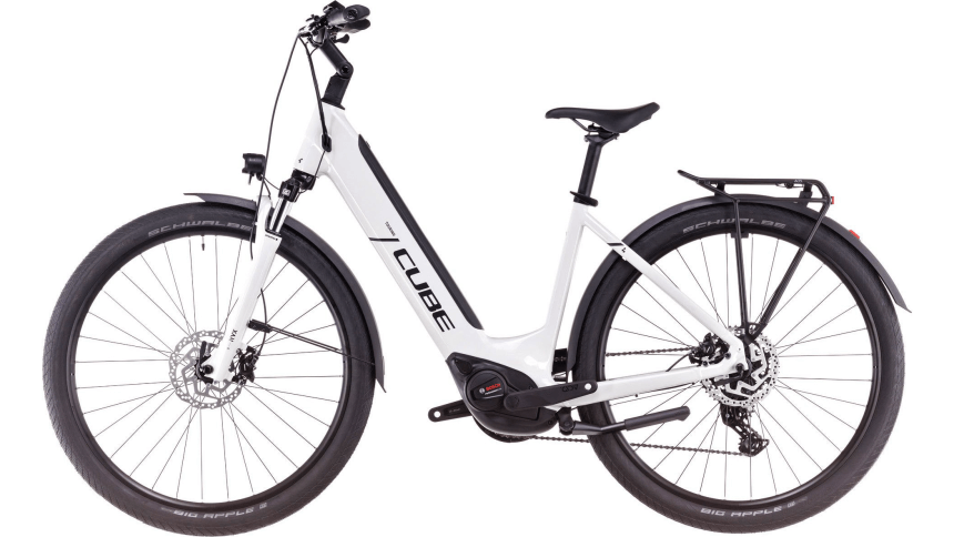 Vélo de Voyage Électrique Cube Touring Hybrid One 625 Easy Entry Shimano Cues 2025 Vélo de Voyage Électrique Cube Touring Hybrid One 625 Easy Entry Shimano Cues 2025