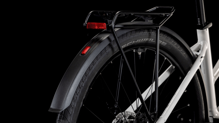 Vélo de Voyage Électrique Cube Touring Hybrid One 625 Trapeze Shimano Cues 2025 Vélo de Voyage Électrique Cube Touring Hybrid One 625 Trapeze Shimano Cues 2025